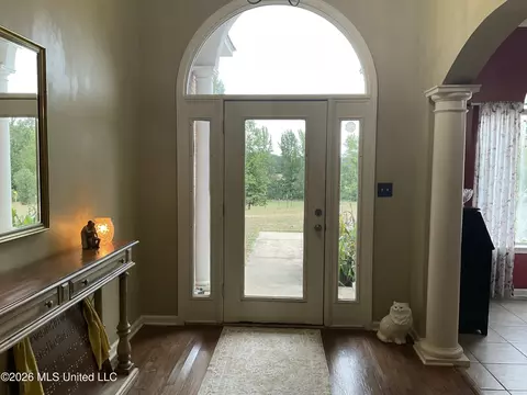 Entry Way - 314 Wilburn Rd, Lamar, MS 38642 photo 1 of 5