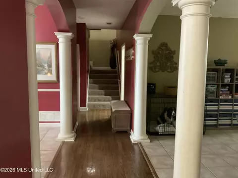 Entry Way - 314 Wilburn Rd, Lamar, MS 38642 photo 2 of 5