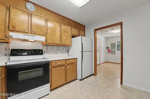 Kitchen - 154 Read Rd, Lucedale, MS 39452 photo 3 of 3