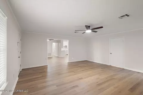 Living - 2549 Gina Dr, Pearl, MS 39208 photo 4 of 6