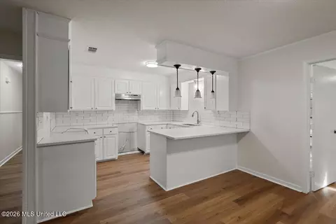 Kitchen - 2549 Gina Dr, Pearl, MS 39208 photo 1 of 2