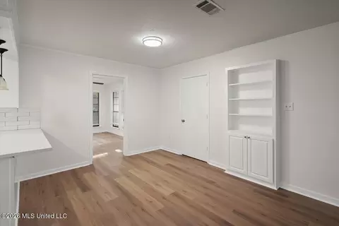 Living - 2549 Gina Dr, Pearl, MS 39208 photo 6 of 6