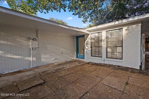 Exterior - 2549 Gina Dr, Pearl, MS 39208 photo 4 of 7