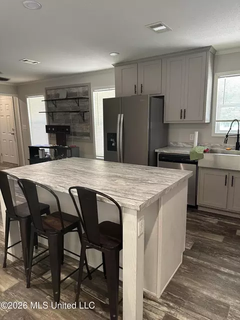 Kitchen - 3183 Chichester Rd, Edwards, MS 39066 photo 1 of 2