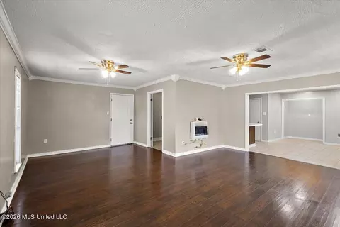 Living - 6588 Johnson Pl, Jackson, MS 39213 photo 4 of 5