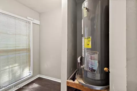 Entry Way - 6588 Johnson Pl, Jackson, MS 39213 photo 2 of 2