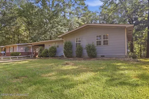 Other - 3058 Woodside Dr, Jackson, MS 39212 photo 5 of 9