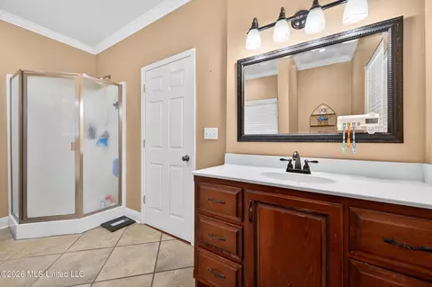 Bath - 6819 Pinetop Rd, Lucedale, MS 39452 photo 2 of 4