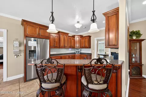 Kitchen - 6819 Pinetop Rd, Lucedale, MS 39452 photo 4 of 5