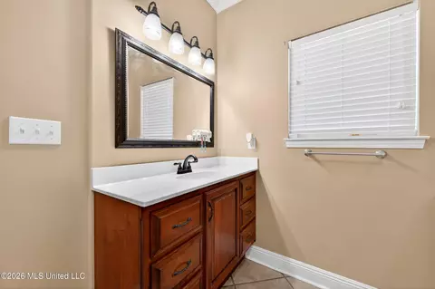 Bath - 6819 Pinetop Rd, Lucedale, MS 39452 photo 3 of 4