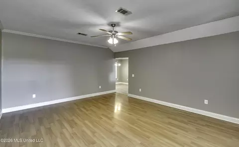 Living - 606 Briars Bnd, Brandon, MS 39042 photo 2 of 5