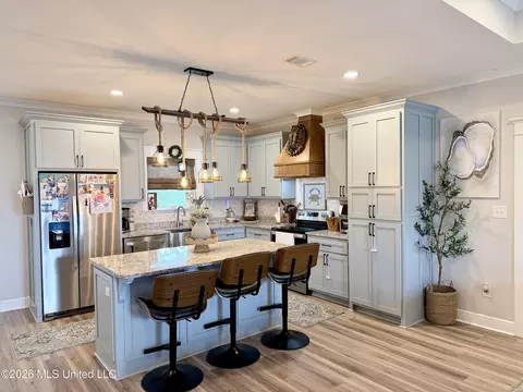 Kitchen - 133 Trevor Ln, Lucedale, MS 39452 photo 3 of 4