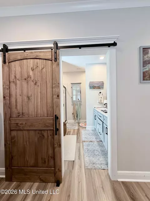 Entry Way - 133 Trevor Ln, Lucedale, MS 39452 photo 2 of 4