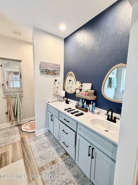 Bath - 133 Trevor Ln, Lucedale, MS 39452 photo 2 of 4