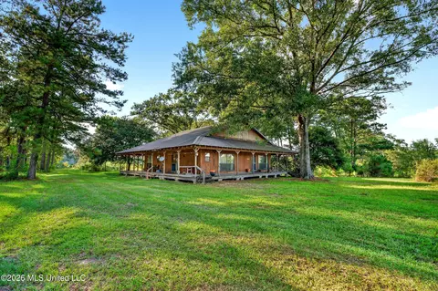123 Nettles Dr, Poplarville, MS 39470