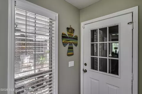 Entry Way - 1112 3rd St, Magee, MS 39111 photo 2 of 2