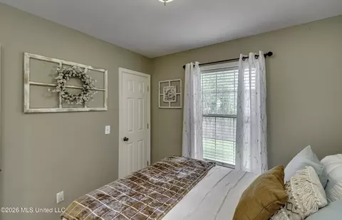 Bedroom - 1112 3rd St, Magee, MS 39111 photo 7 of 12