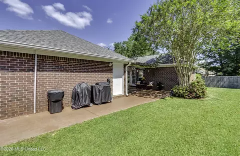 Exterior - 1112 3rd St, Magee, MS 39111 photo 6 of 16