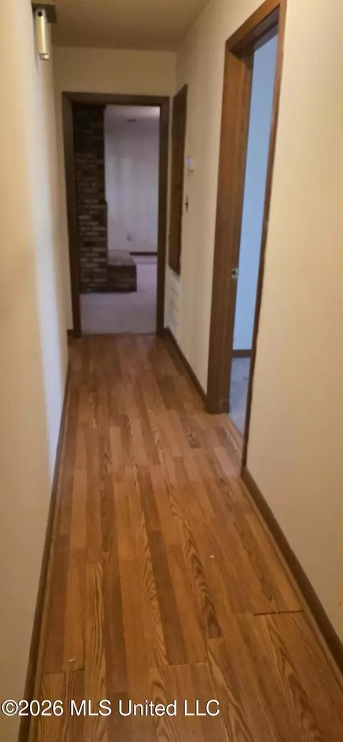 Entry Way - 5174 Highway 98, Mccomb, MS 39648 photo 2 of 3
