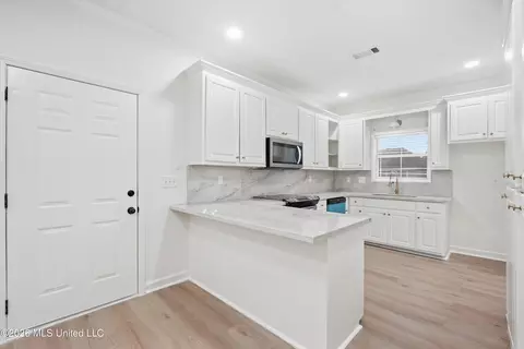 Other - 1007 Riverchase N Dr, Brandon, MS 39047 photo 4 of 12