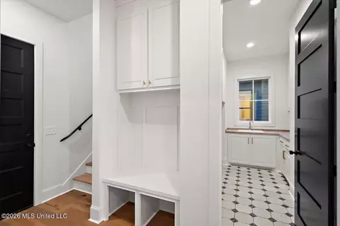 Entry Way - 136 Water St, Madison, MS 39110 photo 4 of 6