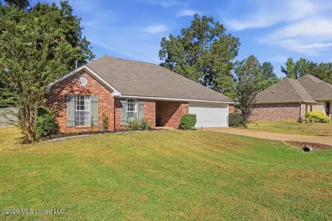 Exterior - 102 Holmar Dr, Brandon, MS 39047 photo 9 of 9