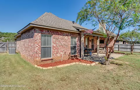 Exterior - 233 Stonebridge Blvd, Brandon, MS 39042 photo 4 of 5