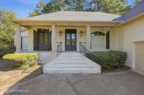 Exterior - 436 Ridge Cir, Brandon, MS 39047 photo 4 of 8