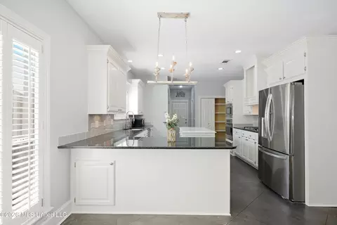 Kitchen - 436 Ridge Cir, Brandon, MS 39047 photo 1 of 6