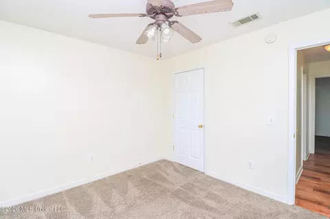 Bedroom - 632 Post Oak Pl, Pearl, MS 39208 photo 7 of 8