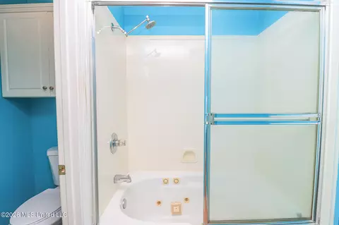 Bath - 632 Post Oak Pl, Pearl, MS 39208 photo 3 of 5