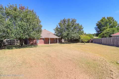 Exterior - 632 Post Oak Pl, Pearl, MS 39208 photo 5 of 7