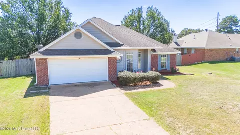 Exterior - 632 Post Oak Pl, Pearl, MS 39208 photo 7 of 7