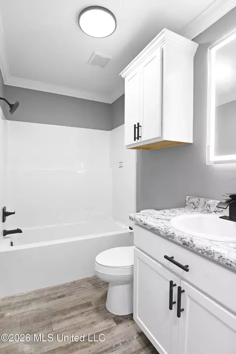 Bath - 3505 E Ryland Rd, Moss Point, MS 39562 photo 2 of 2