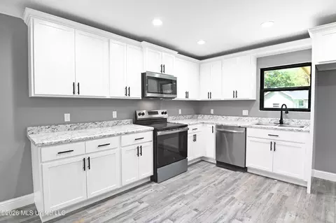 Kitchen - 3505 E Ryland Rd, Moss Point, MS 39562 photo 1 of 1