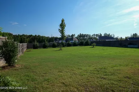 Exterior - 212 Lost Oak Ln, Brandon, MS 39047 photo 13 of 22
