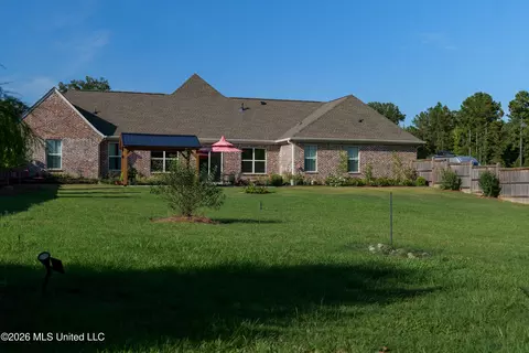 Exterior - 212 Lost Oak Ln, Brandon, MS 39047 photo 21 of 22