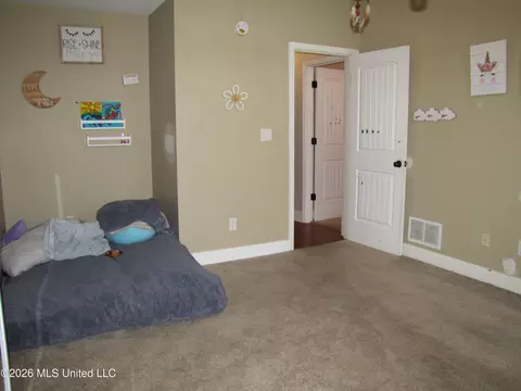 Bedroom - 624 Moore Loop, Byhalia, MS 38611 photo 3 of 4
