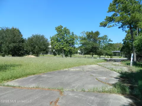 1346 Poki Pl, Diamondhead, MS 39525 photo 4