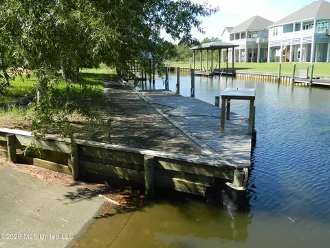1346 Poki Pl, Diamondhead, MS 39525 photo 8