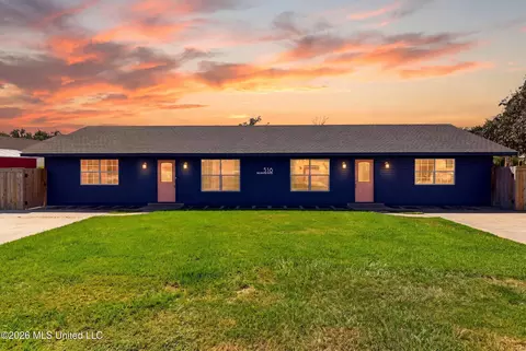 518 Genin St, Bay Saint Louis, MS 39520