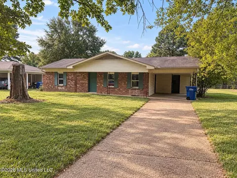 5075 Fleetwood Cv, Horn Lake, MS 38637