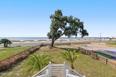 Other - 534 Beach Dr, Gulfport, MS 39507 photo 3 of 11
