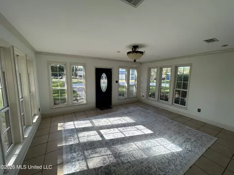 Living - 1113 Highway 98, Mccomb, MS 39648 photo 1 of 6