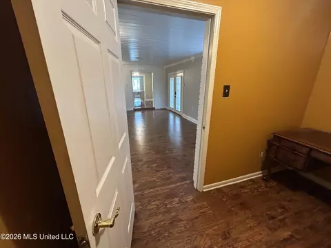 Entry Way - 1113 Highway 98, Mccomb, MS 39648 photo 3 of 3