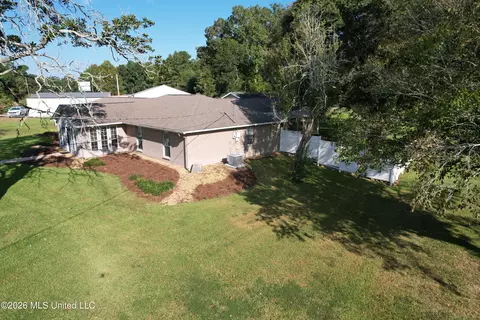 Exterior - 1113 Highway 98, Mccomb, MS 39648 photo 1 of 15
