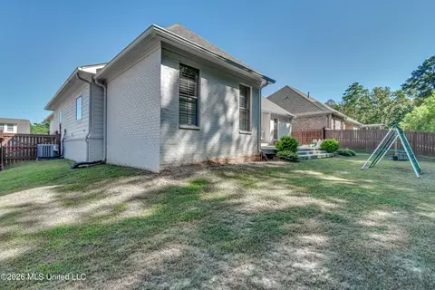 Exterior - 113 Long Leaf Way, Flowood, MS 39232 photo 8 of 12