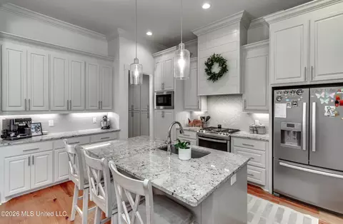 Kitchen - 113 Long Leaf Way, Flowood, MS 39232 photo 3 of 6