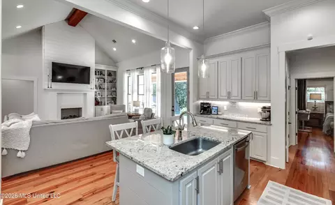 Kitchen - 113 Long Leaf Way, Flowood, MS 39232 photo 5 of 6