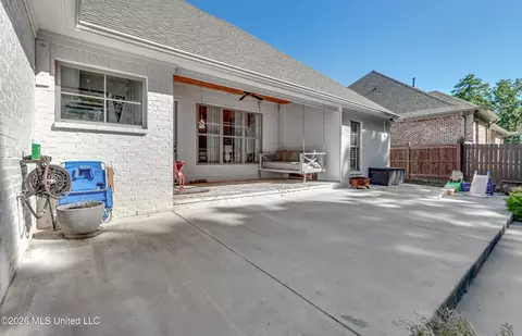 Exterior - 113 Long Leaf Way, Flowood, MS 39232 photo 9 of 12